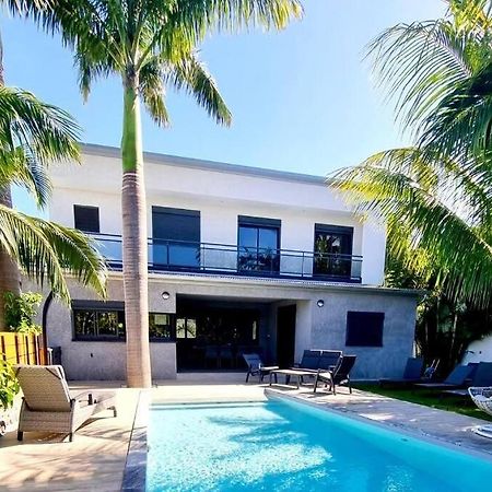 Villa Fleur De Coco - 8P. - Piscine Privee - Haut Standing サン・ピエール エクステリア 写真